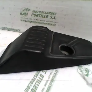 Foto de Reposapies trasero derecho Honda LEAD 100 referencia 26-19-23217 foto 7