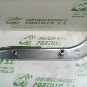 Foto de Embellecedor lateral derecho Keeway Superlight 125 referencia 7-17-13537 foto 1