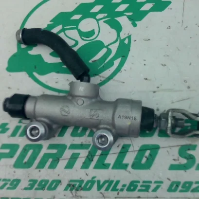 Foto de Bomba de freno trasero Kawasaki Z 900 referencia 6-24-47558