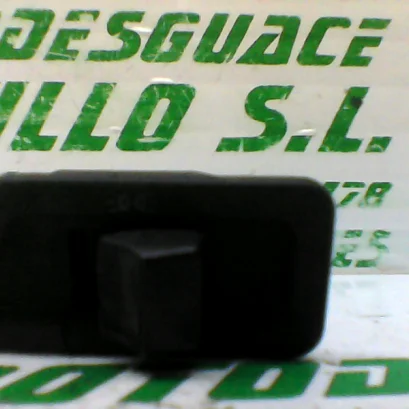 Foto de Interruptor de luz corta Kymco Scout 50 referencia 196-18-23713