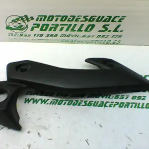 Foto de Embellecedor de intermitente delantero izquierdo Yamaha FZ1-N referencia 177-19-21636