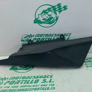 Foto de Carcasa lateral derecha Yamaha XT-125-X referencia 148-18-14151 foto 5