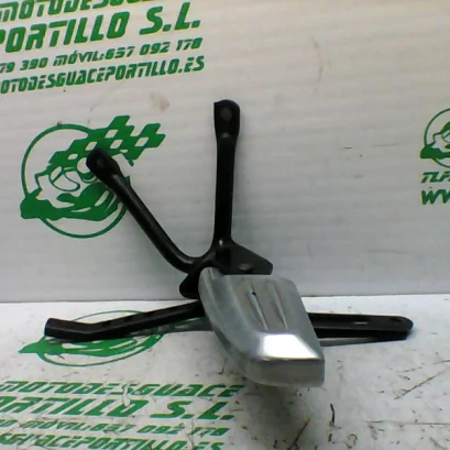 Foto de Estribera trasera izquierda con reposapies Honda Pcx 125 referencia 181-23-46242