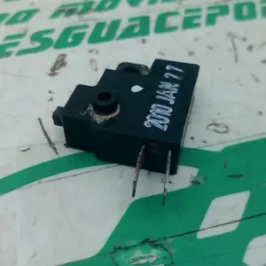 Foto de Sensor de freno delantero Honda PS 125 referencia 106-24-47723 foto 8