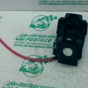 Foto de Rebosadero de gasolina Honda FORZA 125 referencia 396-25-49048 foto 2