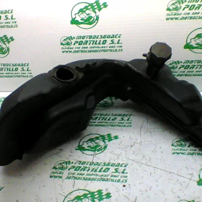Foto de Deposito gasolina Vespa GT 200 L referencia 138-22-34376