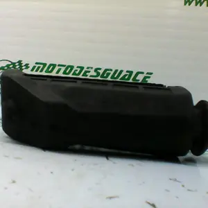 Foto de Reposapies delantero izquierdo Suzuki GS-500-F referencia 166-19-21490 foto 5