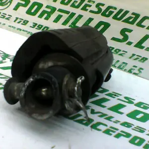Foto de Reposapies delantero derecho Honda CBF 125 M referencia 166-22-34822 foto 6