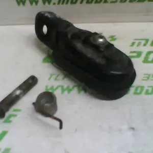 Foto de Reposapies delantero izquierdo Yamaha XT-125-X referencia 144-23-43821 foto 2