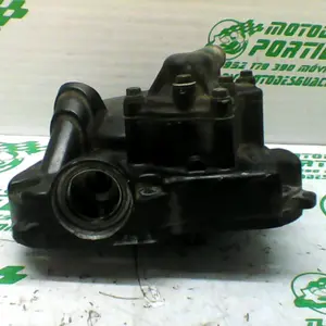Foto de Tapa de encendido con bomba de agua Kymco Super Dink 125 referencia 360-23-48048 foto 3