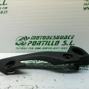 Foto de Embellecedor de intermitente delantero izquierdo Yamaha FZ1-N referencia 177-19-21636 foto 2