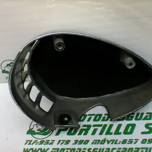 Foto de Embellecedor lateral derecho Yamaha YBR 125 i referencia 118-19-19816 foto 8