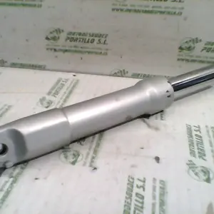 Foto de Barra horquilla derecha Piaggio ZIP 100 referencia 58-17-5710