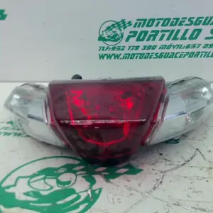 Foto de Piloto trasero Piaggio liberty 125 i 2023 referencia 60-26-49238 foto 3