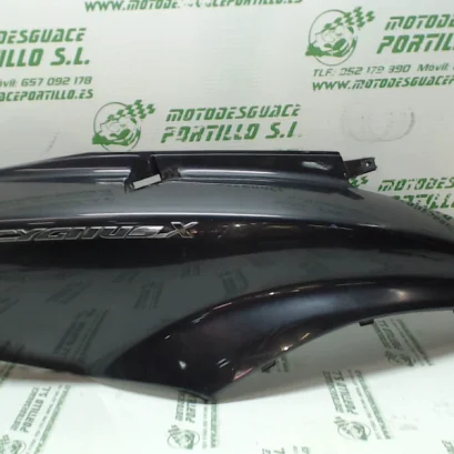 Foto de Carcasa lateral trasera derecha Yamaha Cygnus x 125 referencia 40-19-17891