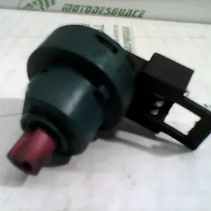 Foto de Contacto de cerradura Piaggio ZIP 100 referencia 58-17-5721