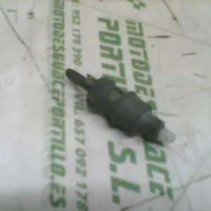 Foto de Sensor de freno trasero Yamaha Majesty 125 referencia 80-19-39316 foto 3
