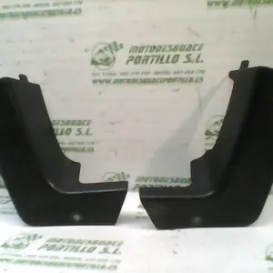 Foto de Embellecedor de cuadro de luces Honda VFR 750 referencia 138-16-10338 foto 6
