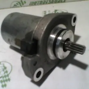 Foto de Motor de arranque Yamaha Jog 1 50 referencia 311-21-39225 foto 4