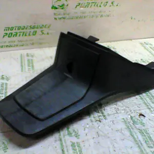 Foto de Carcasa bajo asiento Peugeot Satelis 125 referencia 253-18-16634 foto 1