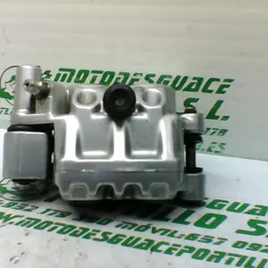 Foto de Pinza de freno delantera Yamaha XMAX 250 referencia 307-22-37448 foto 5