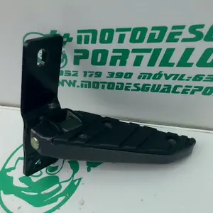 Foto de Estribera trasera izquierda con reposapies Benelli MACIS referencia 324-22-39897 foto 3