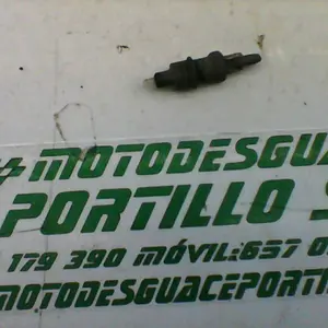 Foto de Sensor de freno delantero Peugeot Ludix 50 referencia 116-18-19947 foto 5