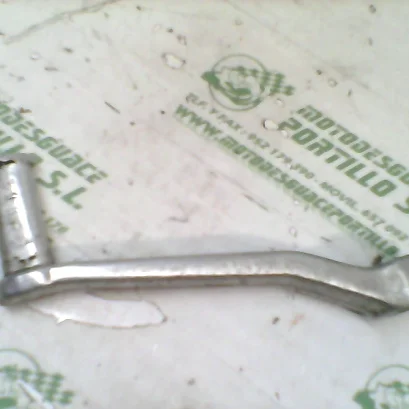 Foto de Pedal de cambio Suzuki GS 500 E referencia 122-16-10576