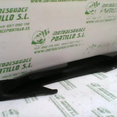 Foto de Cubre cadena Kawasaki Gpz 400 referencia 4-16-11392