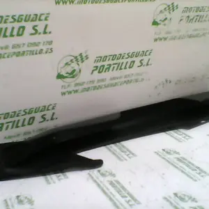 Foto de Cubre cadena Kawasaki Gpz 400 referencia 4-16-11392
