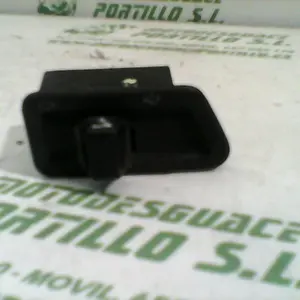 Foto de Interruptor de intermitente Sym Orbit 50 4T referencia 107-17-9211