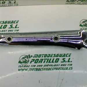 Foto de Embellecedor de carcasa trasera derecha Kawasaki Eliminator 125 referencia 274-18-17447 foto 3