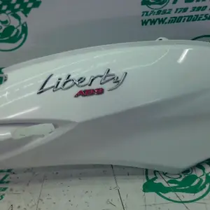 Foto de Carcasa lateral trasera derecha Piaggio liberty 125 i 2023 referencia 60-26-49254 foto 2
