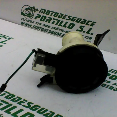 Foto de Tapón de gasolina Kymco Xciting 500 referencia 30-16-18293