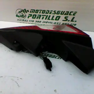 Foto de Intermitente trasero derecho Peugeot Satelis 125 referencia 240-19-36102 foto 5