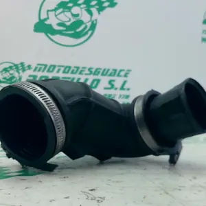 Foto de Goma de entrada de caja filtro Piaggio BEVERLY 350I referencia 252-23-45884