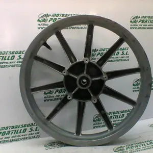 Foto de Llanta delantera Piaggio Liberty 125 referencia 9-20-32748 foto 5