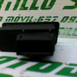 Foto de Interruptor de claxon Sym CITYCOM 300 I referencia 246-19-22938