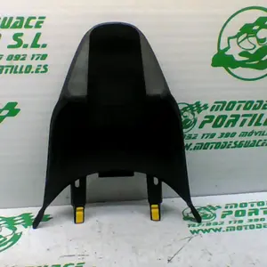 Foto de Carcasa luz portamatricula Honda SH MODE referencia 413-21-32628 foto 2