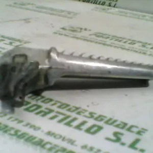 Foto de Reposapies trasero derecho Honda CBR 600F4 referencia 70-17-6935