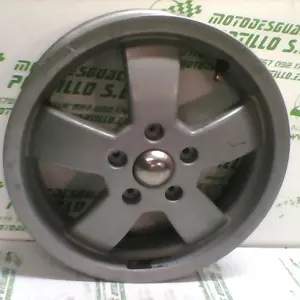 Foto de Llanta delantera Vespa Granturismo 125 referencia 426-22-44657