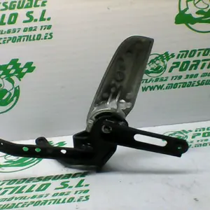 Foto de Estribera trasera izquierda con reposapies Honda Pcx 125 referencia 181-23-46242 foto 5