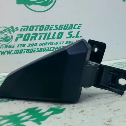 Foto de Reposapies trasero derecho Kymco PEOPLE S 125 referencia 369-23-46742