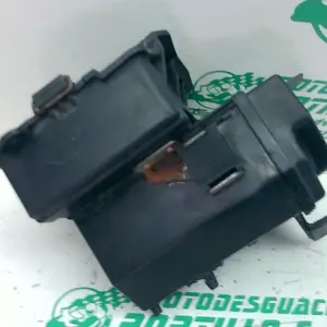 Foto de Caja batería Suzuki RV 125 referencia 146-23-44951 foto 2