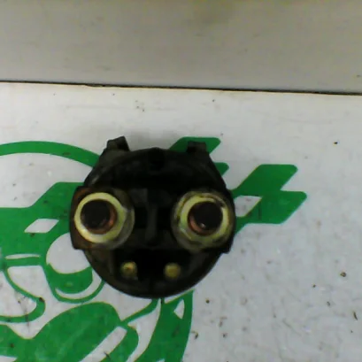 Foto de Rele de arranque Suzuki gsx 750 f referencia 165-22-37227