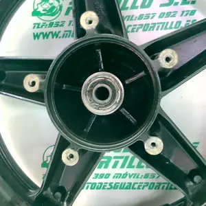 Foto de Llanta delantera Yamaha XMAX 250I referencia 283-22-37813 foto 1