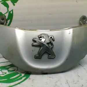 Foto de Embellecedor del frontal Peugeot tweet 125 referencia 419-22-40538