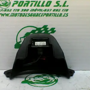 Foto de Luz de matricula Kymco Xciting 500 referencia 70-23-42794 foto 4