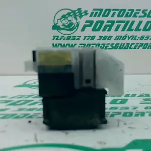 Foto de Rele de arranque Suzuki RV 125 referencia 146-23-44948
