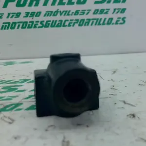 Foto de Soporte de retrovisor derecho Suzuki Intruder 250 referencia 391-23-46966